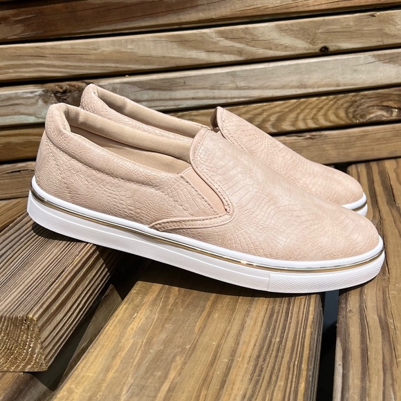 Blush Snake Embossed Loafers! NEW! - Picture 5 of 10